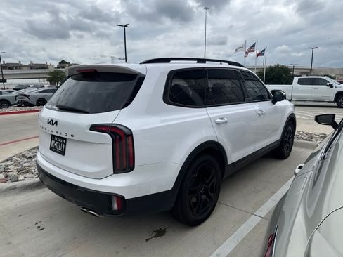 Certified 2023 Kia Telluride EX X-Line AWD/4WD image 4