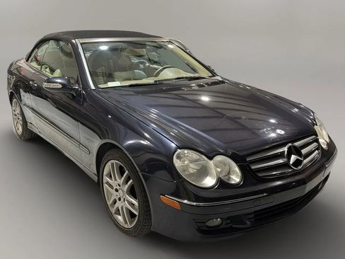 Used 2008 Mercedes-Benz CLK 350 Cabriolet image 3