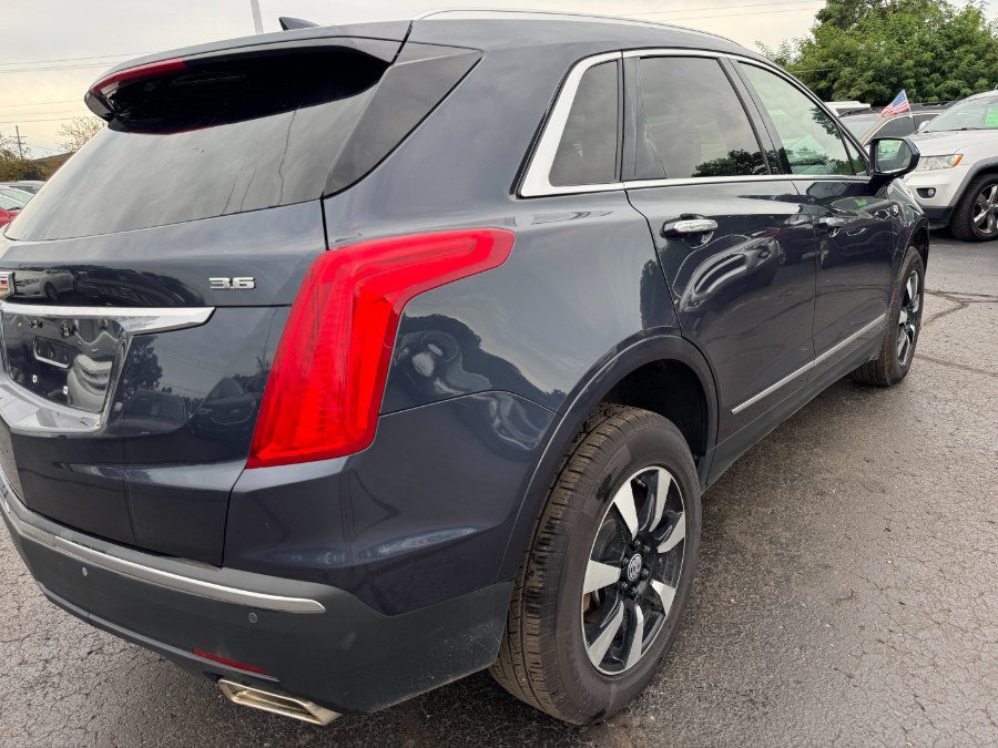 Used 2018 Cadillac XT5 AWD image 11