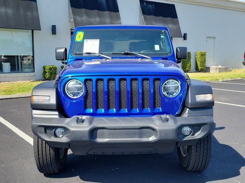 Used 2020 Jeep Wrangler Sport AWD/4WD image 2