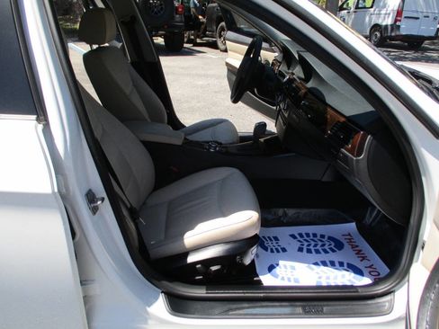 Used 2011 BMW 328i Sedan image 28