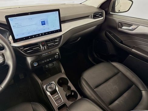 Used 2025 Ford Escape Platinum image 26