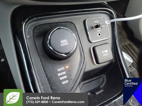 Used 2018 Jeep Compass Limited w/ Navigation Group image 17