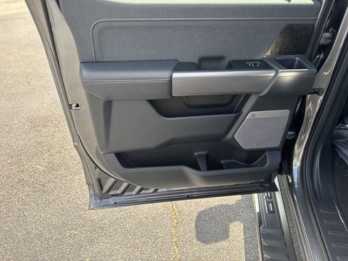 New 2026 Ford F350 Lariat w/ Black Appearance Package image 21