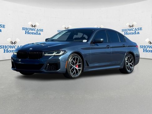 Used 2023 BMW 530i w/ M Sport Package image 2