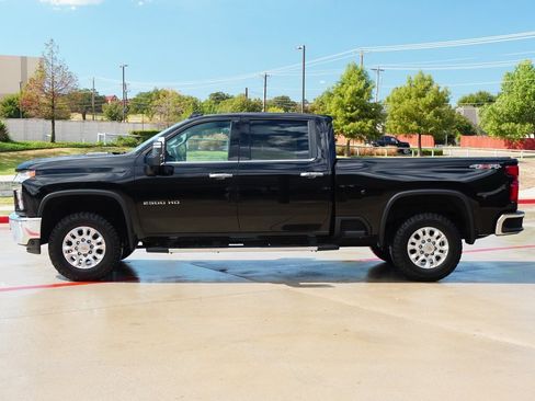 Used 2023 Chevrolet Silverado 2500 LTZ w/ LTZ Plus Package image 2