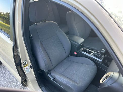 Used 2017 Toyota Tacoma TRD Sport AWD/4WD image 16