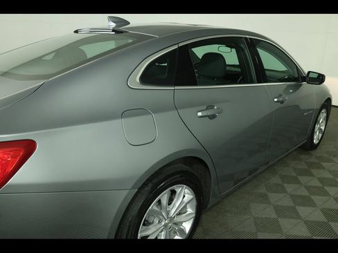 Used 2023 Chevrolet Malibu LT FWD image 18