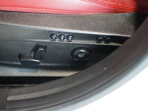 Used 2018 Alfa Romeo Giulia Ti Sport w/ Quick Order Package 22U Sport RWD image 38