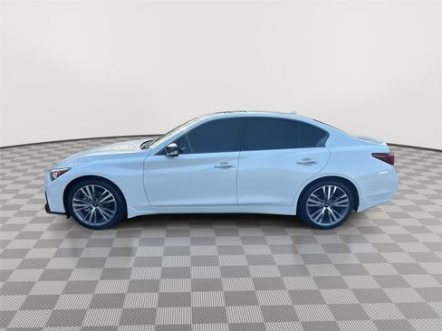 Used 2024 INFINITI Q50 Sensory image 9
