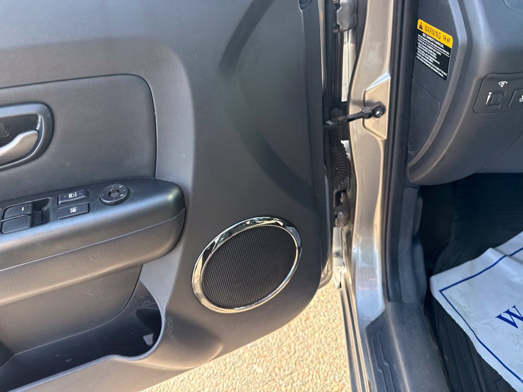 Used 2010 Kia Soul + FWD image 20