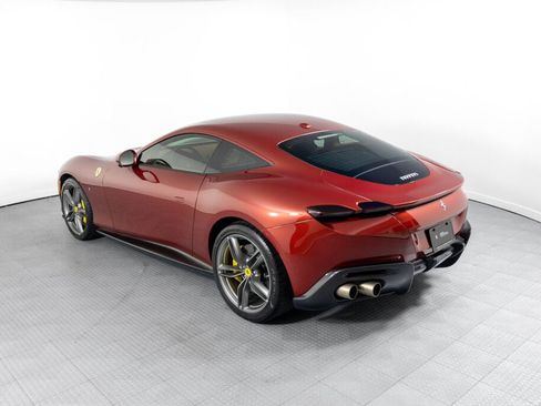 Certified 2022 Ferrari Roma image 7