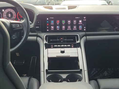 Certified 2024 Porsche Panamera 4 AWD/4WD image 22