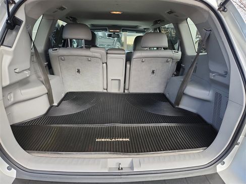 Used 2012 Toyota Highlander Limited image 19