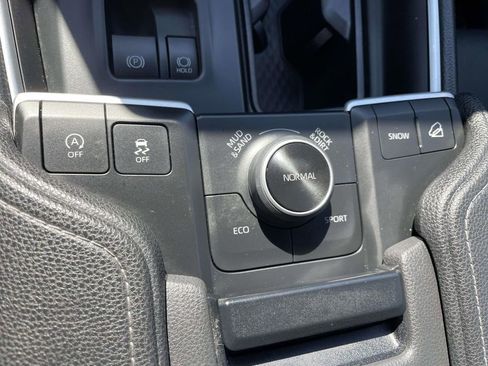 Used 2025 Toyota Grand Highlander AWD image 44