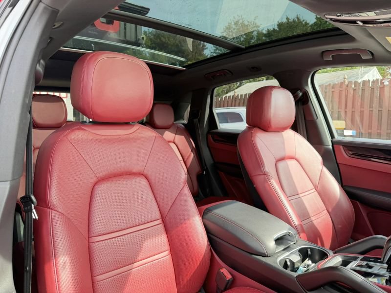 Used 2019 Porsche Cayenne S AWD/4WD image 33