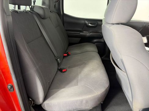 Used 2016 Toyota Tacoma TRD Off-Road w/ Towing Package RWD image 27