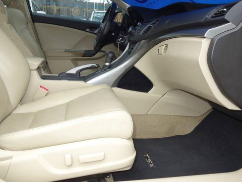 Used 2009 Acura TSX 4dr Sdn Auto Tech Pkg image 21