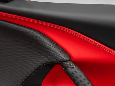Certified 2022 Ferrari 812 GTS RWD image 35