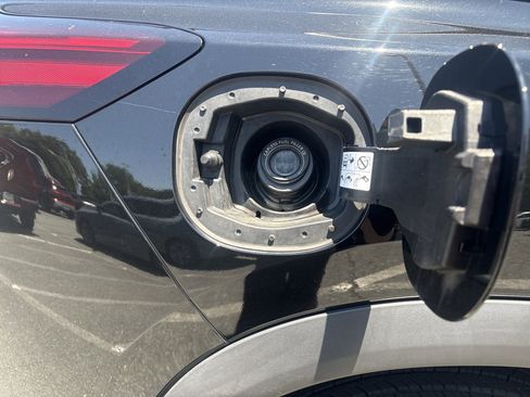 Certified 2024 Nissan Rogue SV AWD/4WD image 22