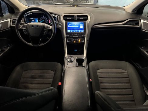 Used 2020 Ford Fusion SE FWD image 9