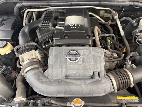Used 2014 Nissan Frontier SV AWD/4WD image 28
