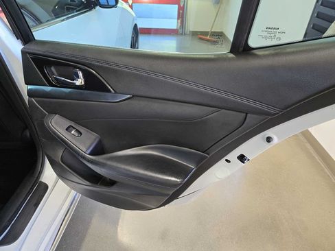 Used 2018 Nissan Maxima SR w/ Midnight Edition FWD image 26