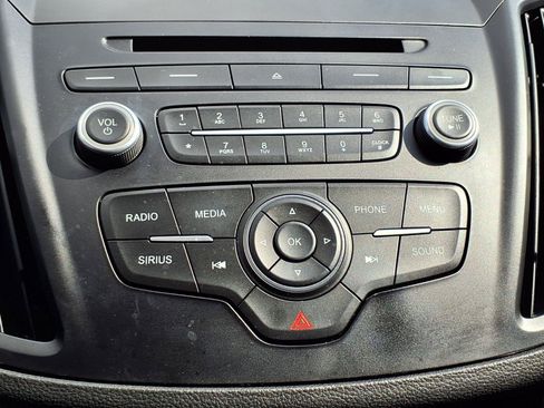 Used 2017 Ford Escape SE FWD image 6