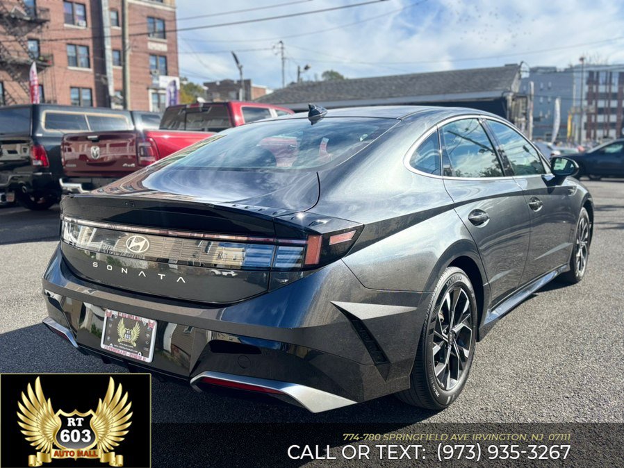 Used 2025 Hyundai Sonata SEL FWD image 6