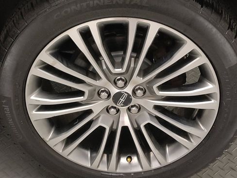 Used 2016 Lincoln MKX Reserve w/ Climate Package image 31