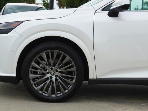 Used 2023 Lexus RX 350 FWD w/ Cold Area Package image 10