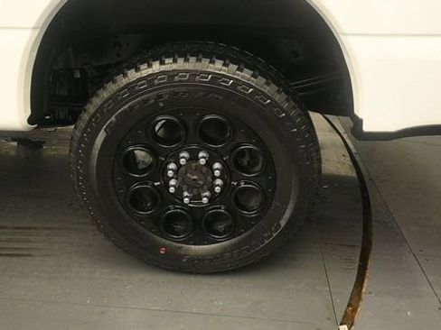 New 2026 Ford F250 Lariat w/ Black Appearance Package AWD/4WD image 9