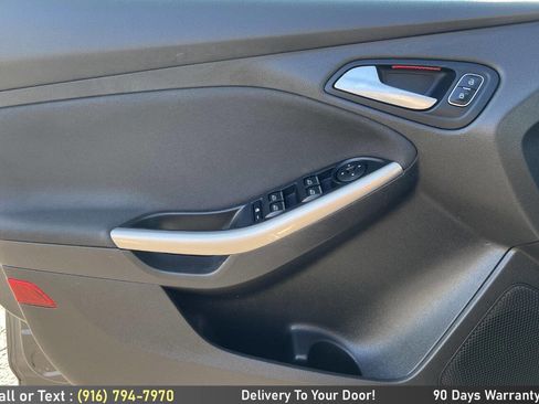 Used 2017 Ford Focus Titanium image 18