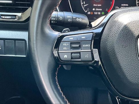 Used 2025 Honda Pilot Sport image 24