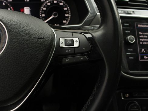 Used 2019 Volkswagen Tiguan SEL AWD/4WD image 32