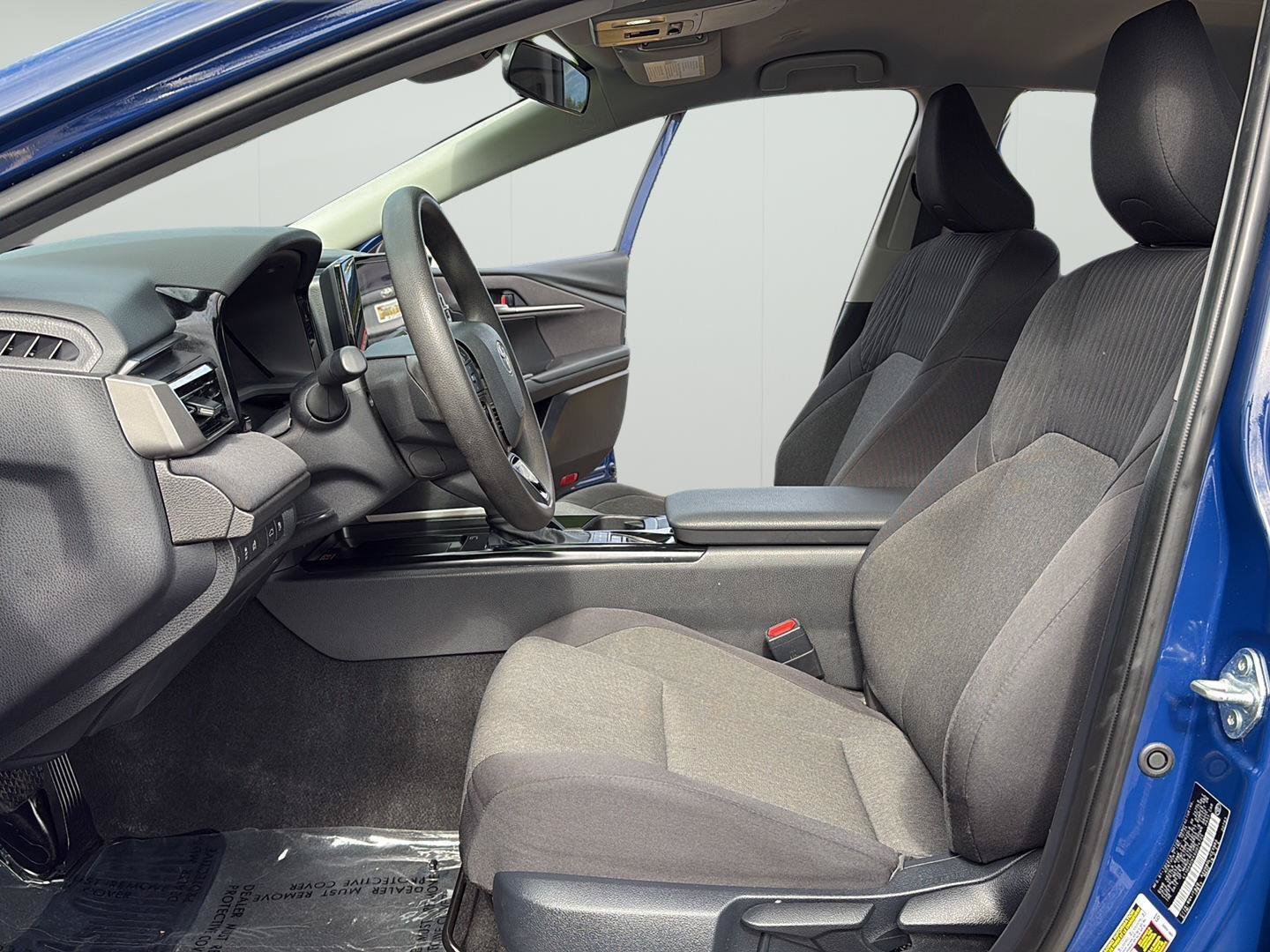Used 2025 Toyota Camry LE FWD image 14