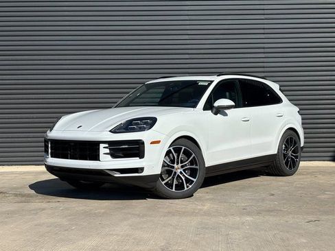 Certified 2026 Porsche Cayenne AWD/4WD image 1