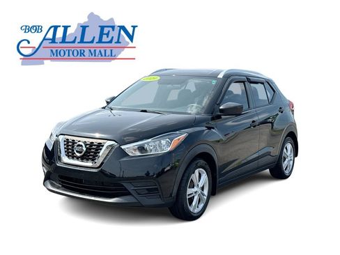 Used 2019 Nissan Kicks S FWD image 1