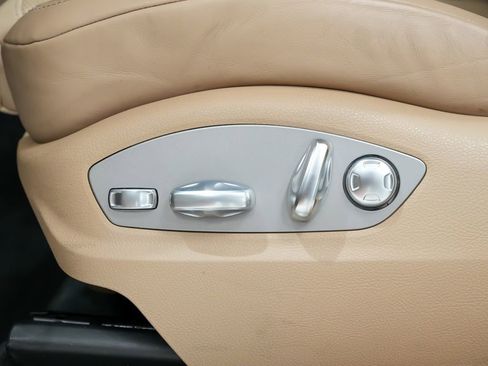 Used 2021 Porsche Macan S image 24