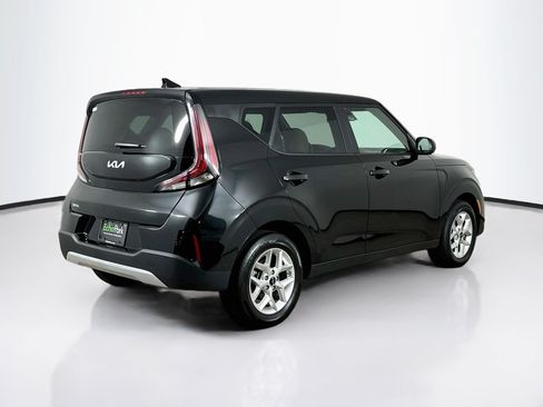 Used 2025 Kia Soul LX w/ LX Technology Package FWD image 9