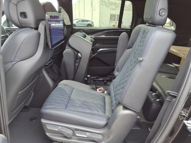 New 2026 Cadillac Escalade IQ Sport 1 w/ LPO, ONYX Package AWD/4WD image 7