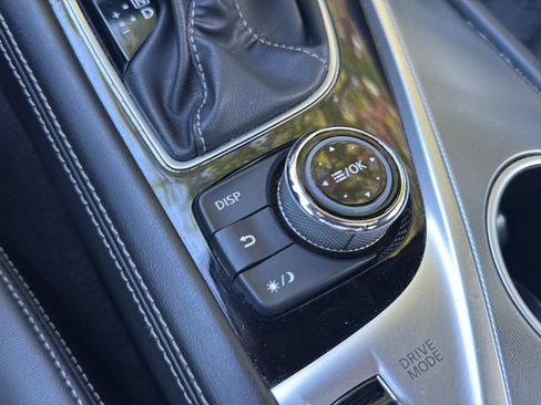 Used 2019 INFINITI Q60 3.0t Luxe AWD/4WD image 34