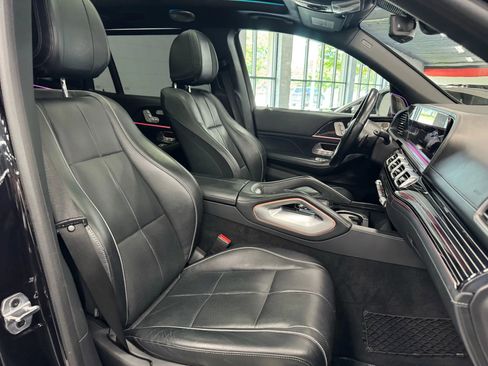 Used 2021 Mercedes-Benz Maybach GLS 600 4MATIC image 31