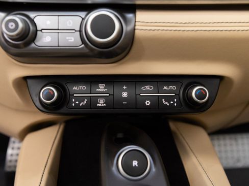 Certified 2019 Ferrari Portofino image 82