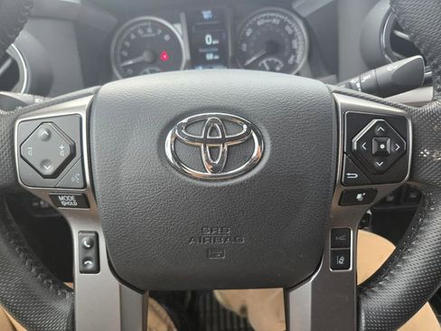 Used 2023 Toyota Tacoma Limited AWD/4WD image 11