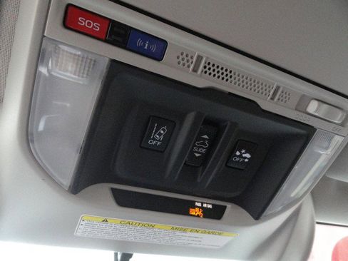 Used 2020 Subaru Forester Touring image 25