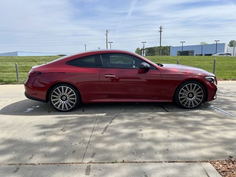 Used 2024 Mercedes-Benz CLE 450 4MATIC Coupe image 10