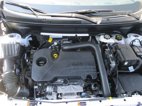 Used 2024 Chevrolet Equinox RS w/ LPO, Floor Liner Package FWD image 25