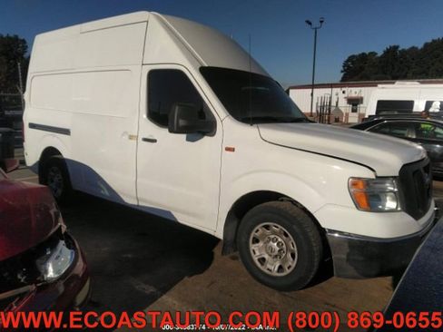 Used 2014 Nissan NV 2500 SV image 1