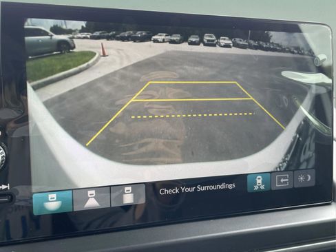 New 2025 Honda Pilot Touring image 13